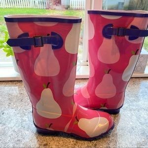 Mini Boden Pink and Purple Pear Print Rain Boots